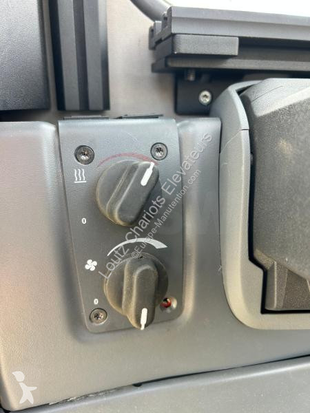 Empilhador de mastro retrátil Toyota RRE140HCC