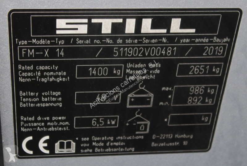 Carretilla retráctil Still