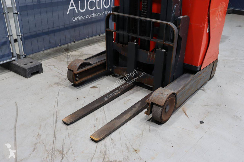 Chariot à mât rétractable Linde R10B-01