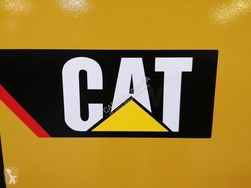 Chariot à mât rétractable Caterpillar  NR16N