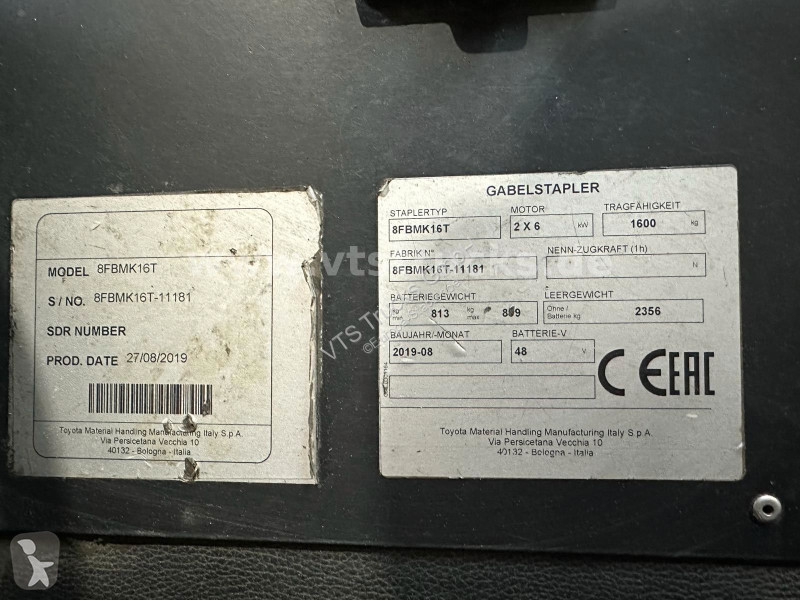 Empilhador a mastro retráctil Toyota Toyota...