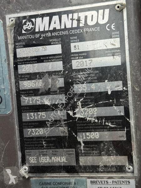 رافعة شوكية تلسكوبية Manitou
