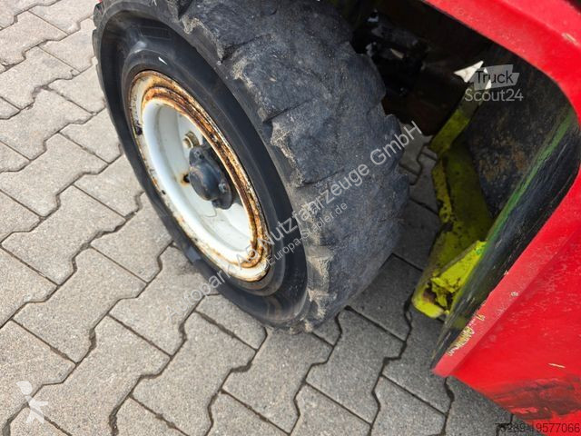 Stivuitor cu catarg retractabil Clark...
