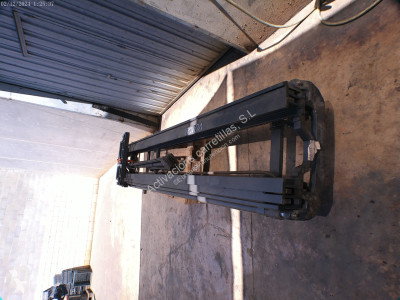Chariot à mât rétractable Still FM-X17