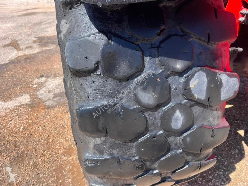 رافعة شوكية تلسكوبية Manitou