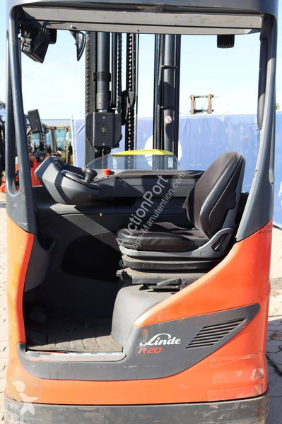Stivuitor cu catarg retractabil Linde R20-01