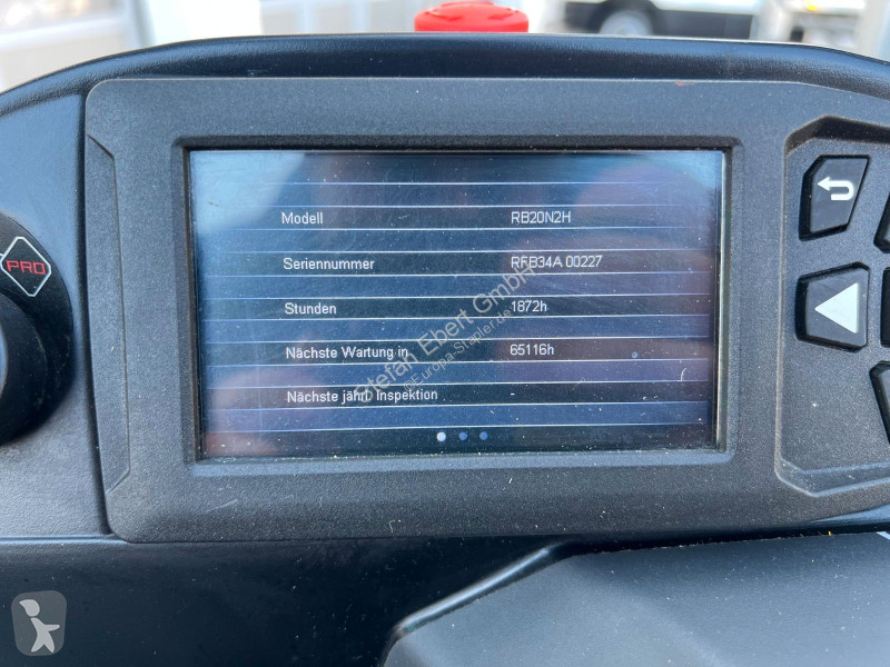 رافعة شوكية مع صاري قابل للسحب Mitsubishi...