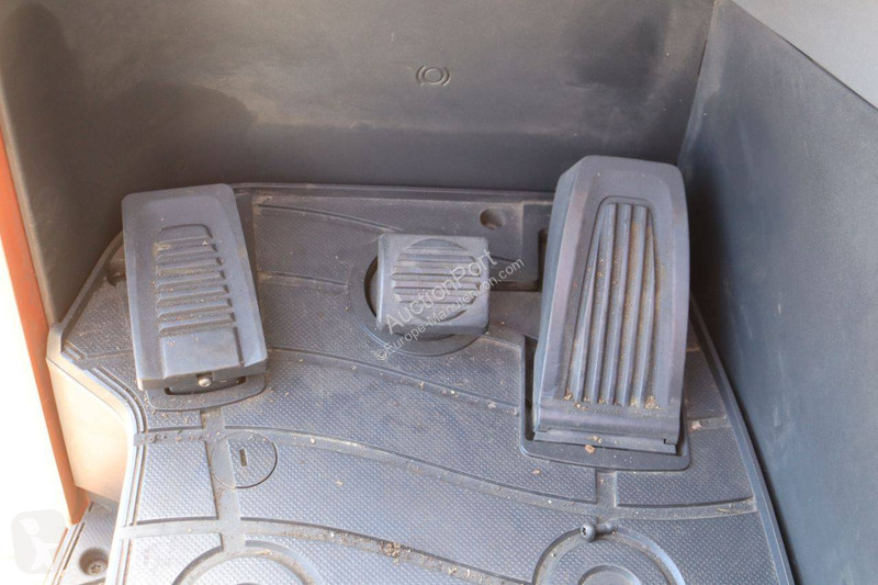 Stivuitor cu catarg retractabil Toyota