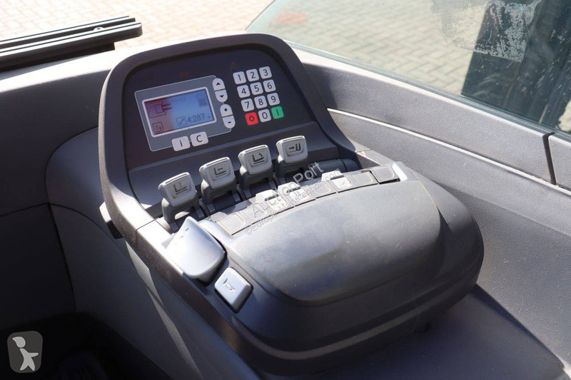 Stivuitor cu catarg retractabil Toyota