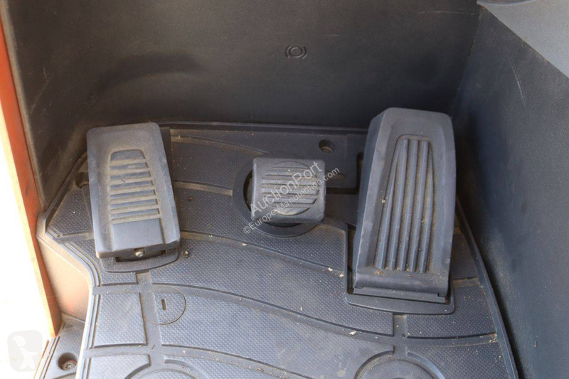 Stivuitor cu catarg retractabil Toyota