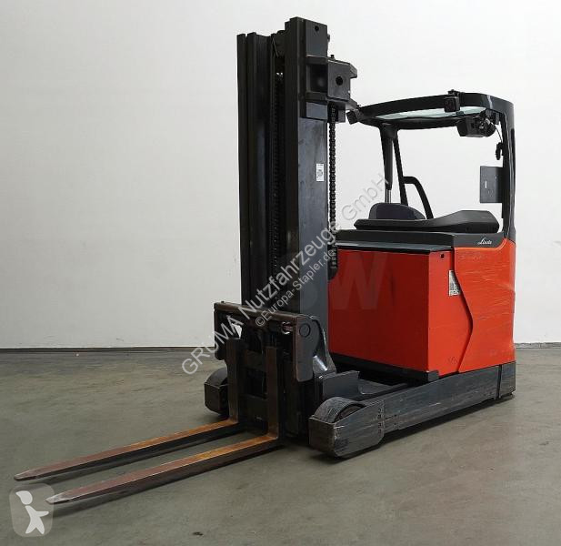 Stivuitor cu catarg retractabil Linde 1120