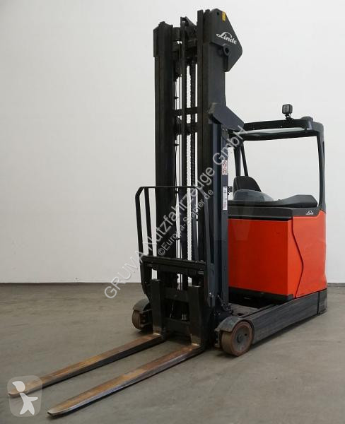 رافعة شوكية مع صاري قابل للسحب Linde R 14 1120