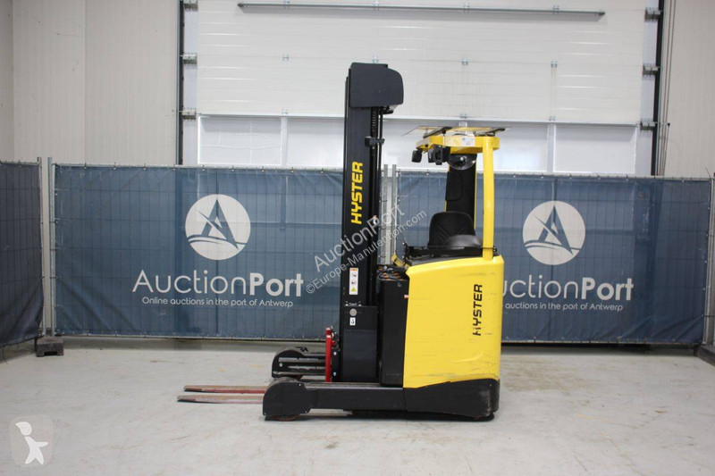 Chariot à mât rétractable Hyster R1.6