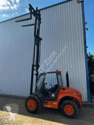 Chariot tout terrain Ausa c250hx4 5m40 triplex