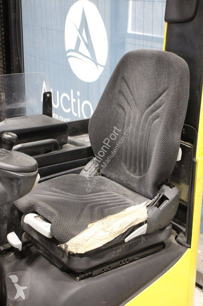 Chariot à mât rétractable Hyster R1.6
