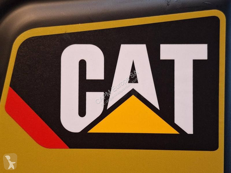 Chariot à mât rétractable Caterpillar  NR20N2H