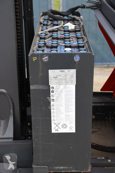 Carretilla retráctil  R14HD-01