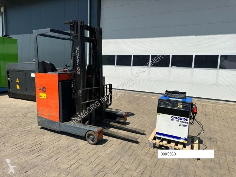 Carrelli retrattili Toyota 6FBRE14 Triplex 1.4...