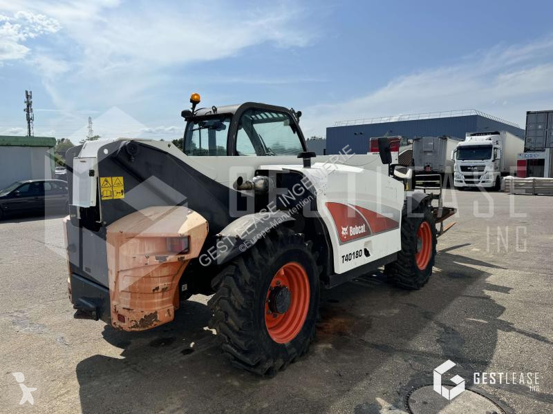 Stivuitor cu catarg retractabil   T40180