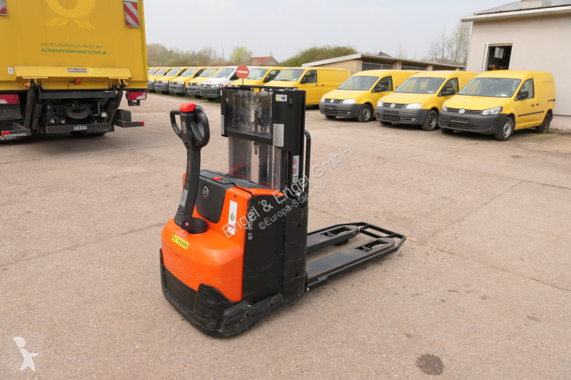 Stivuitor cu catarg retractabil BT SWE 200D...