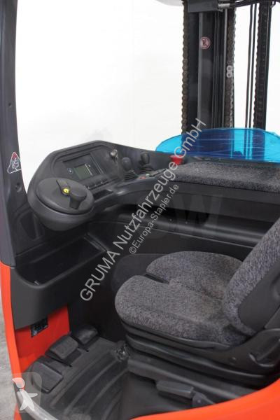 Carrelli retrattili Linde 1120