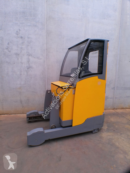 Chariot à mât rétractable Jungheinrich 830 DZ