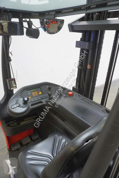 Chariot à mât rétractable Linde R 16 1120
