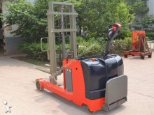 Chariot à mât rétractable Dragon Machinery TFA10