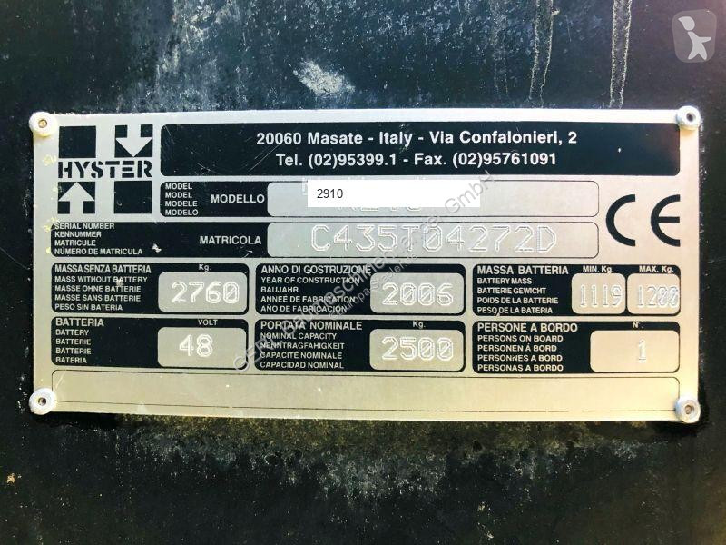 رافعة شوكية مع صاري قابل للسحب Hyster R2.5