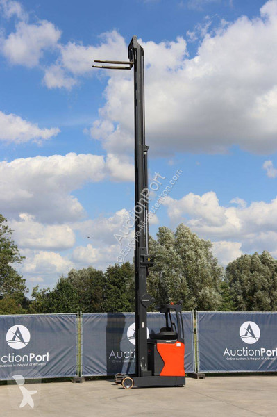 Stivuitor cu catarg retractabil  R14HD-01