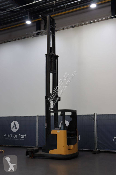 Empilhador de mastro retrátil Atlet UFS250