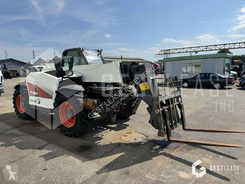 Stivuitor cu catarg retractabil   T40180