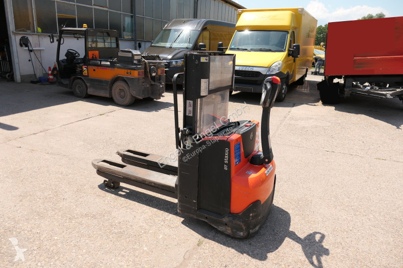Stivuitor cu catarg retractabil BT SWE 200D