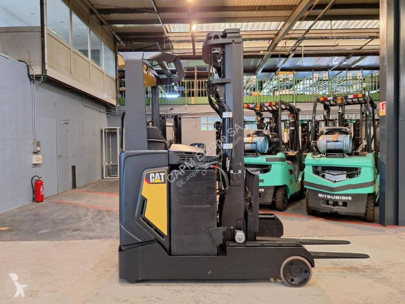 Chariot à mât rétractable Caterpillar  NR20N2H
