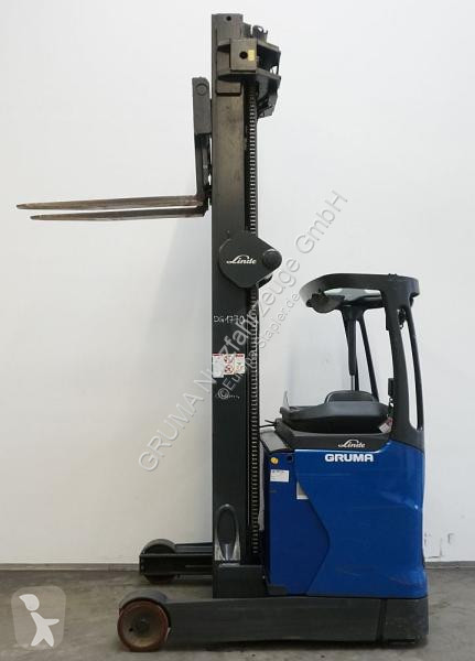 رافعة شوكية مع صاري قابل للسحب Linde 1120