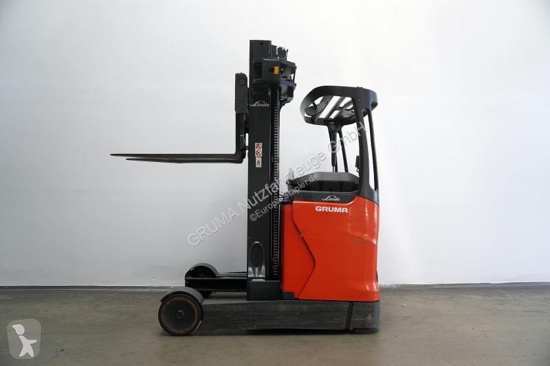 رافعة شوكية مع صاري قابل للسحب Linde  R 20 1120