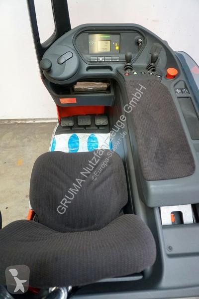 رافعة شوكية مع صاري قابل للسحب Linde 1120