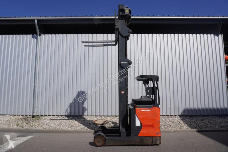 رافعة شوكية مع صاري قابل للسحب Linde R 20 HD 1120