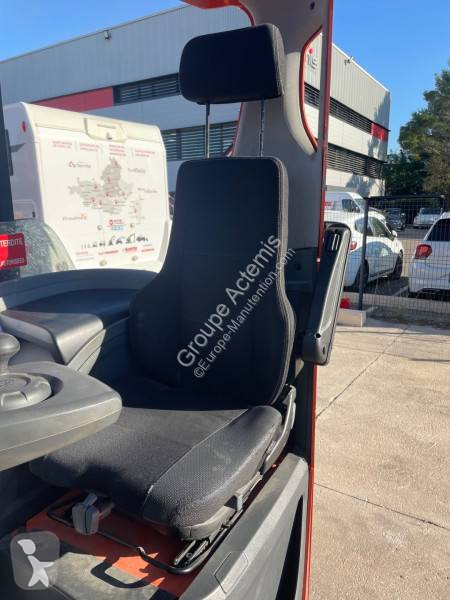 Chariot à mât rétractable BT RRE140