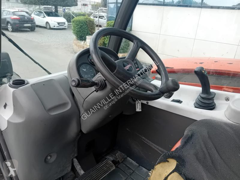 Teleskopický manipulátor Manitou  MLT 730