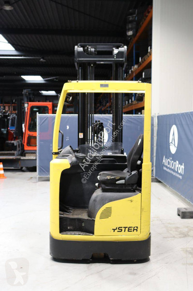 Chariot à mât rétractable Hyster R2.0