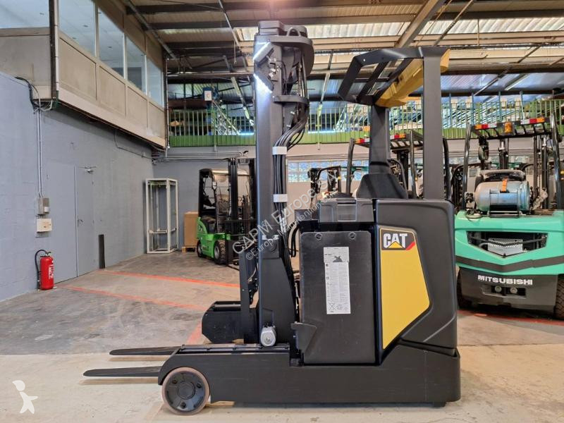 Chariot à mât rétractable Caterpillar  NR20N2H
