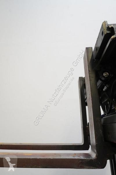 Carretilla retráctil Atlet  UHD250DTFVRF540