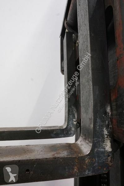 رافعة شوكية مع صاري قابل للسحب Linde 113-02