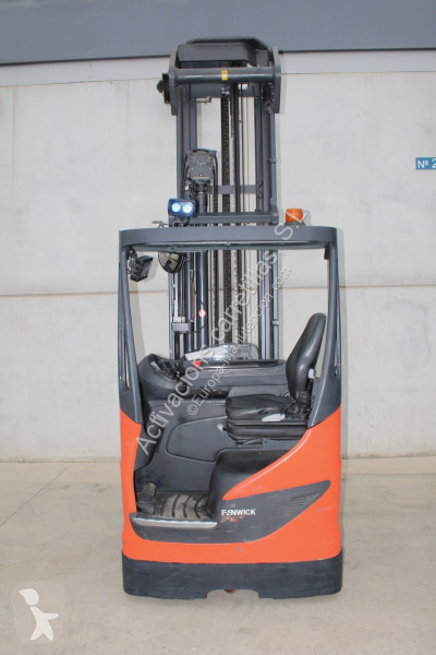 Chariot à mât rétractable Linde R16-01