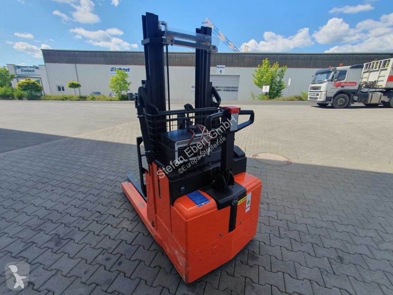 رافعة شوكية مع صاري قابل للسحب Toyota RWE 120 /...
