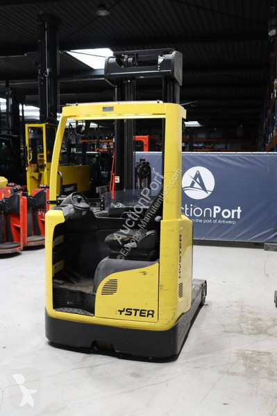 Chariot à mât rétractable Hyster R2.0