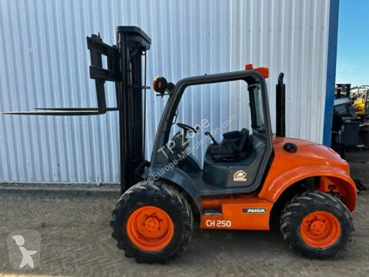 Chariot tout terrain Ausa c250hx4 5m40 triplex