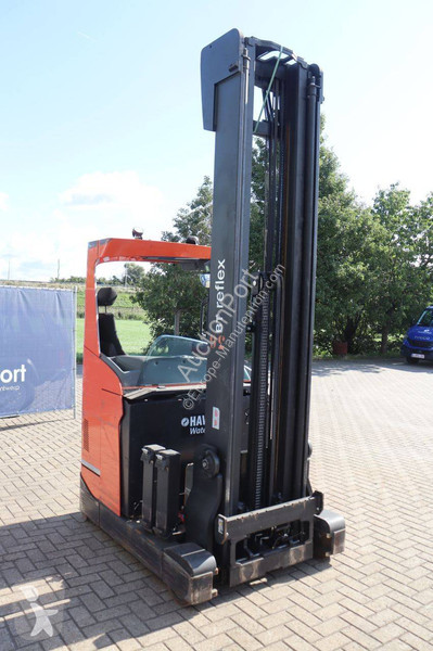 Stivuitor cu catarg retractabil Toyota