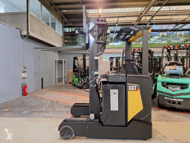 Chariot à mât rétractable Caterpillar  NR20N2H